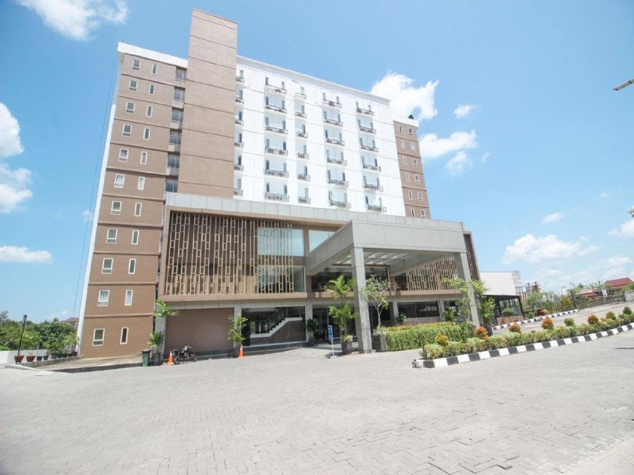 Reddoorz Apartment @ Malioboro City Adisucipto Maguwo Exterior foto